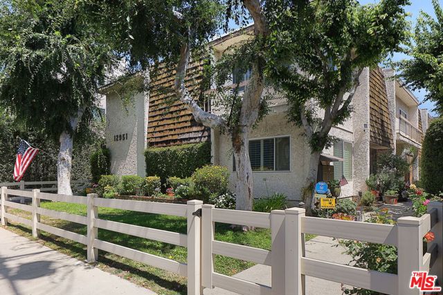 12951 Riverside Drive, 4 photo 2