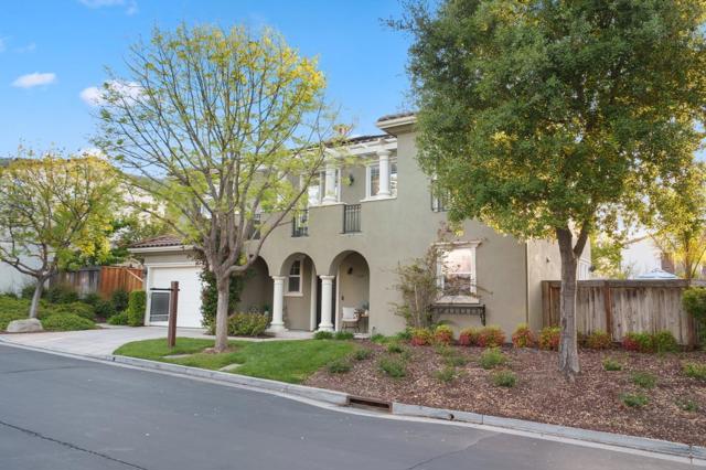7531 Edinburgh Way, Gilroy CA: https://media.crmls.org/mediaz/a20710dd-4c20-443c-b735-d7dc158b453a.jpg