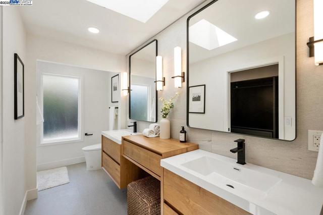 2662 Tuliptree Ln, Santa Clara CA: https://media.crmls.org/mediaz/a20822e4-cc75-406a-a2dc-0bb495de65a1.jpg