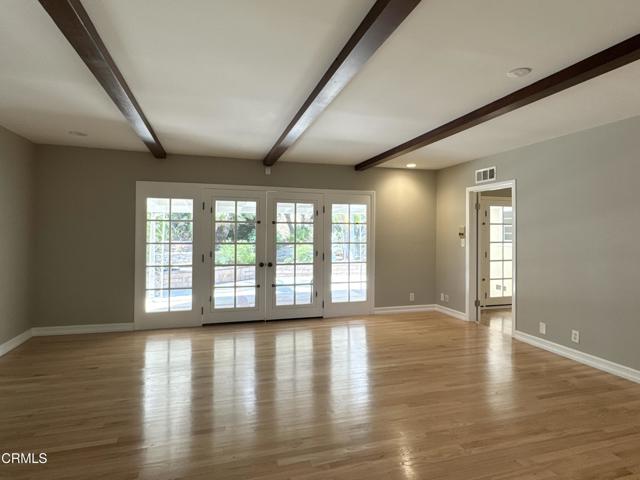 Detail Gallery Image 15 of 38 For 1535 Glenmont Dr, Glendale,  CA 91207 - 3 Beds | 2/2 Baths