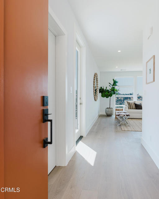 3870 W Point Drive, Los Angeles CA: https://media.crmls.org/mediaz/a20b866b-8e8f-4829-a2e5-a42a18180b46.jpg