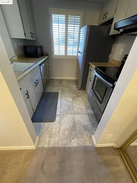 2416 Shadow Ln, Antioch CA: https://media.crmls.org/mediaz/a20c2b66-0c3d-46b0-80c2-2445c07e63b4.jpg