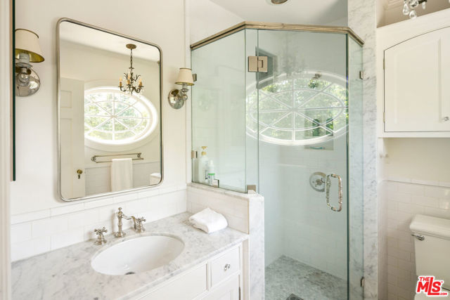 130 S Cliffwood Avenue, Los Angeles CA: https://media.crmls.org/mediaz/a20d6894-0fa7-4365-840b-f072478d1c50.jpg