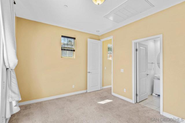 2957 Ranch Gate Rd, Chula Vista CA: https://media.crmls.org/mediaz/a2100fdf-8f97-4b0c-8dc5-bd626504d0fc.jpg