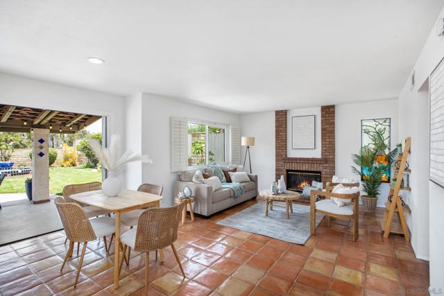 1009 Paseo La Cresta, Chula Vista CA: https://media.crmls.org/mediaz/a21048f5-3e63-4a0a-82be-92b7fa2629c2.jpg