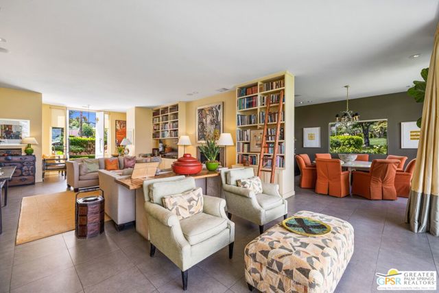 47425 Medina Drive, Palm Desert CA: https://media.crmls.org/mediaz/a211baa1-48c0-4182-9885-bb1fda5aee9a.jpg