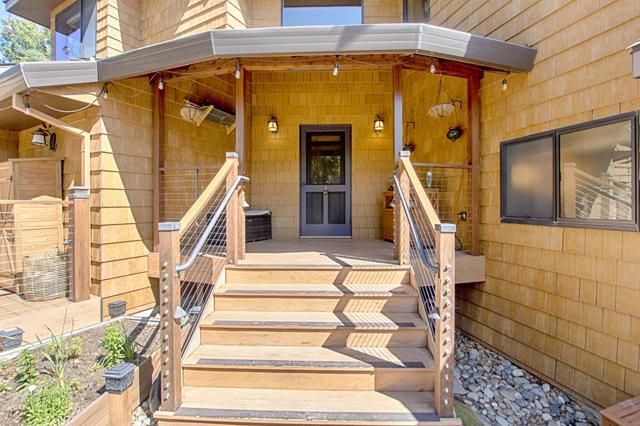 18467 Las Cumbres Road, Los Gatos CA: https://media.crmls.org/mediaz/a212288f-2818-4218-a5ad-8570f0216987.jpg
