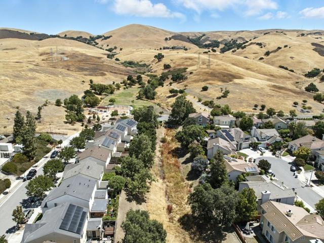 546 Chelsea, San Jose CA: https://media.crmls.org/mediaz/a2123f01-326f-48a7-a0bf-46d61d5b89d7.jpg