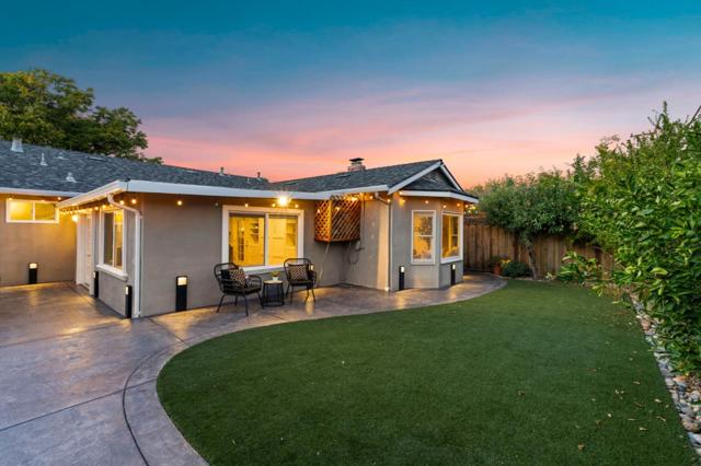 1422 Melwood Drive, San Jose CA: https://media.crmls.org/mediaz/a2127443-280d-4e96-bdb4-c257282c90ab.jpg