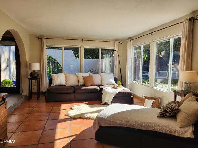 Detail Gallery Image 7 of 26 For 548 Live Oak Circle Dr, Calabasas,  CA 91302 - 5 Beds | 3 Baths