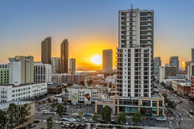 800 The Mark Ln, San Diego, California 92101, 2 Bedrooms Bedrooms, ,2 BathroomsBathrooms,Condominium,For Sale,The Mark Ln,250019820SD