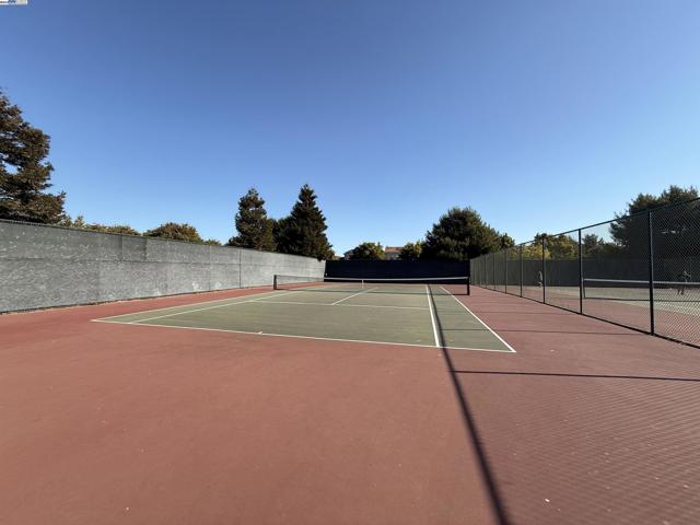 2732 Breaker Ln, Hayward CA: https://media.crmls.org/mediaz/a2136edd-6e1c-49f9-ade6-d06f21a9e86b.jpg