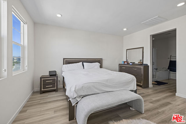 27109 Valley Oak Place photo 15
