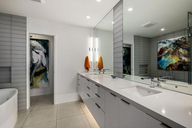 2696 S Sierra Madre, Palm Springs CA: https://media.crmls.org/mediaz/a213f1b3-8cae-4a22-95db-233584ec37b2.jpg
