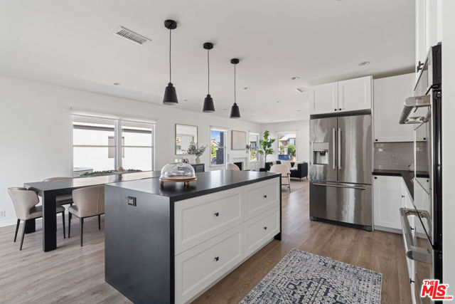6129 W 76th Street, Los Angeles CA: https://media.crmls.org/mediaz/a2140f7f-1b30-4ba7-8047-1db1de3e4c21.jpg