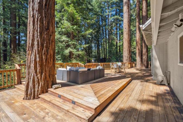 16306 Redwood Lodge Road, Los Gatos CA: https://media.crmls.org/mediaz/a214a1ad-280a-48f9-afe9-e0f17768b133.jpg