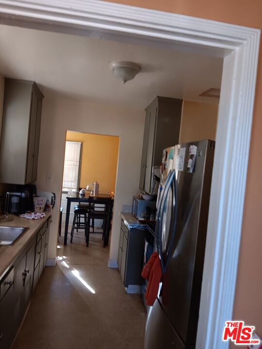 701 W 112th Street, Los Angeles CA: https://media.crmls.org/mediaz/a214eea4-33ff-4310-98b1-2fb1f7021080.jpg