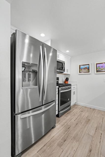 1725 N Via Miraleste #2121, Palm Springs, CA 92262