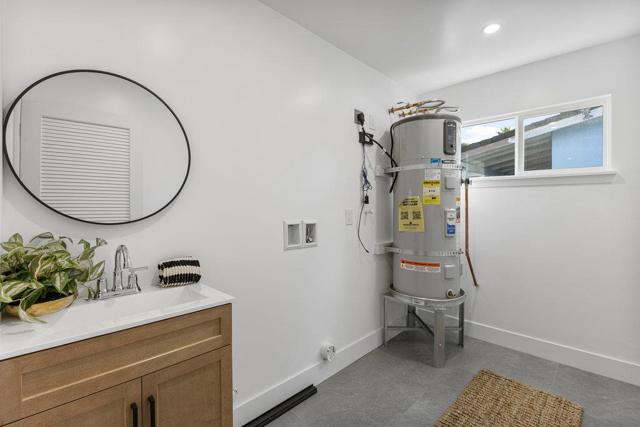 748 Clara Vista Avenue, Santa Clara CA: https://media.crmls.org/mediaz/a2160a36-6e25-4fe5-bc01-814c47c1d224.jpg