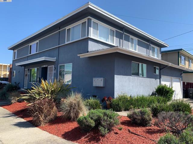 20240 Wisteria St, Castro Valley CA: https://media.crmls.org/mediaz/a2166b30-c523-4444-9847-fefd77dcad52.jpg