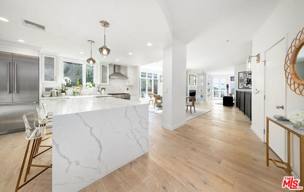 3019 3rd Street 201, Santa Monica, CA 90405