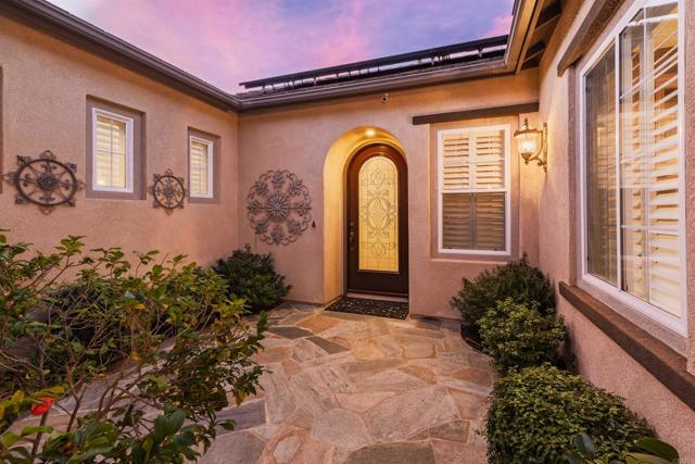 Detail Gallery Image 5 of 50 For 1091 Park Hill Pl, Vista,  CA 92081 - 4 Beds | 3 Baths