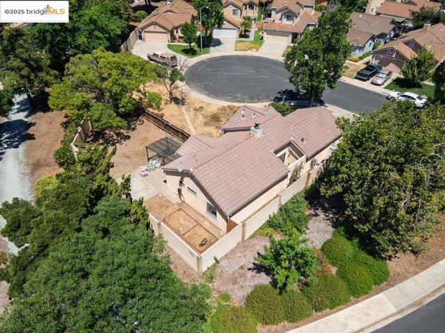 1927 Babbe St, Oakley CA: https://media.crmls.org/mediaz/a2181540-1b90-4978-ae30-72e12dbcb3df.jpg