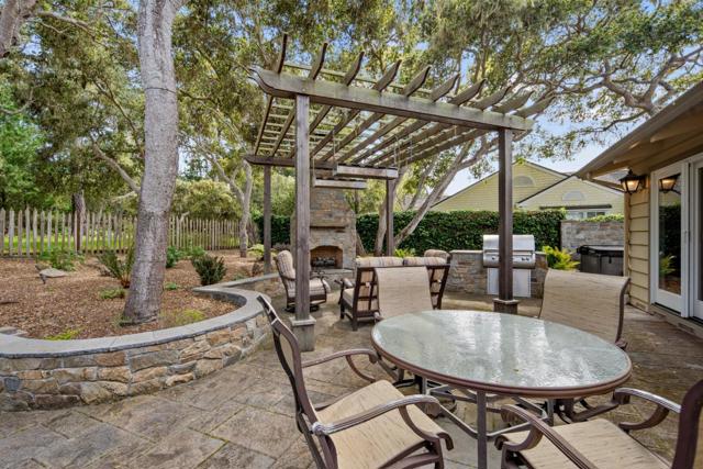 3125 Bird Rock Road, Pebble Beach CA: https://media.crmls.org/mediaz/a218330f-11b7-4df8-a927-adf309021829.jpg