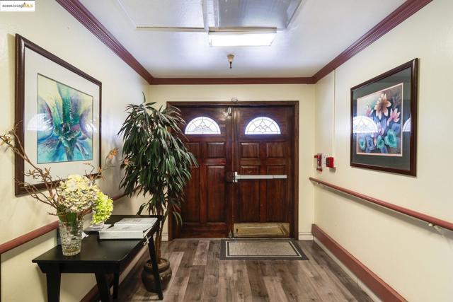 18905 Standish Ave, Hayward CA: https://media.crmls.org/mediaz/a218eb86-0632-48dc-b61d-018e074d4d9e.jpg