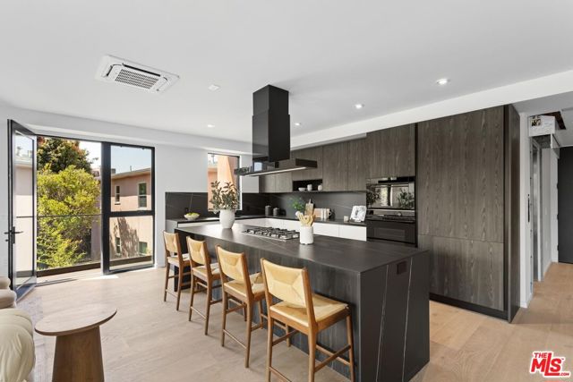 1618 Hilts Avenue, Los Angeles CA: https://media.crmls.org/mediaz/a219819b-ee06-4463-82cb-ded7543a7dd4.jpg