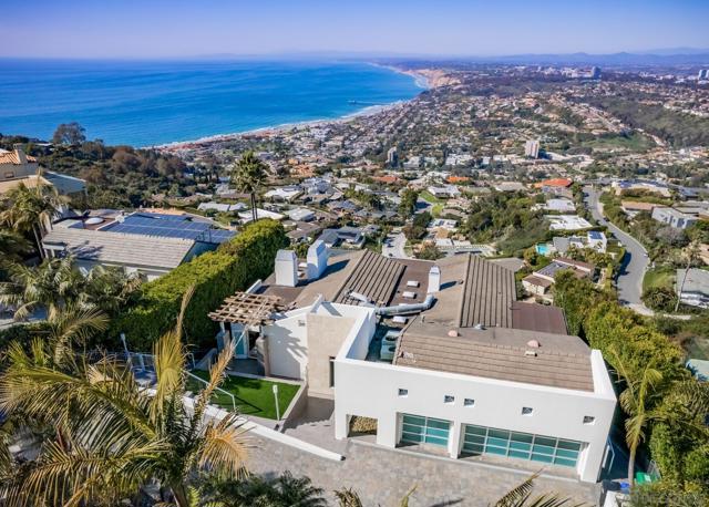 Image 4 of 50 For 2032 Via Casa Alta