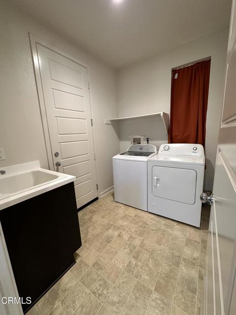 Detail Gallery Image 4 of 8 For 1217 Redbud St, Santa Paula,  CA 93060 - 2 Beds | 2 Baths