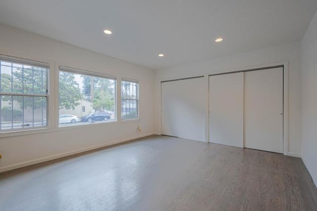 4211 Martin Luther King Jr Way, Oakland CA: https://media.crmls.org/mediaz/a21cf7ea-113d-459c-a001-7f7316e0dd89.jpg