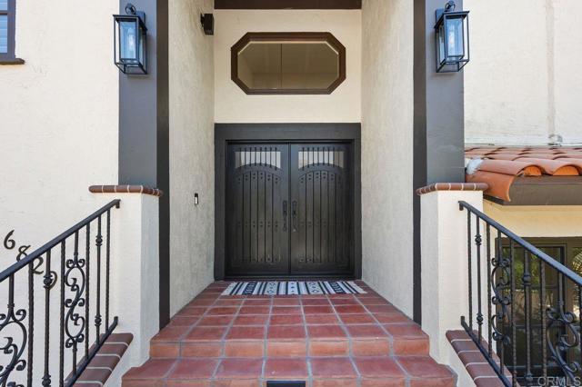 Detail Gallery Image 5 of 59 For 6829 Corintia St, Carlsbad,  CA 92009 - 4 Beds | 3/1 Baths