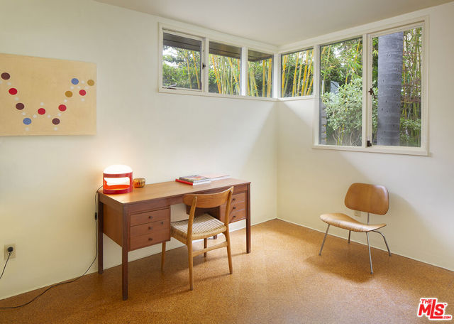 7400 Pyramid Place, Los Angeles CA: https://media.crmls.org/mediaz/a21e7e9f-6de6-433d-96c2-cba5824274a7.jpg