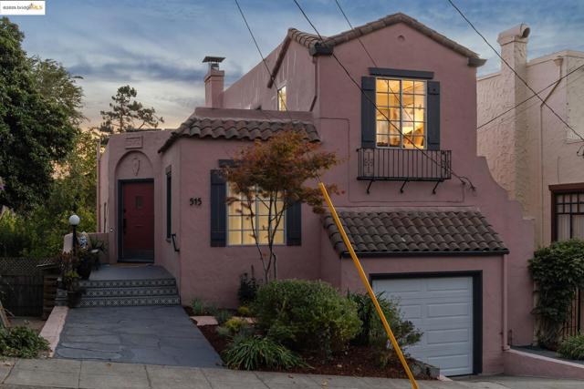 515 Mount St, Richmond CA: https://media.crmls.org/mediaz/a21e8d55-1d9b-4201-9711-ad2549581543.jpg