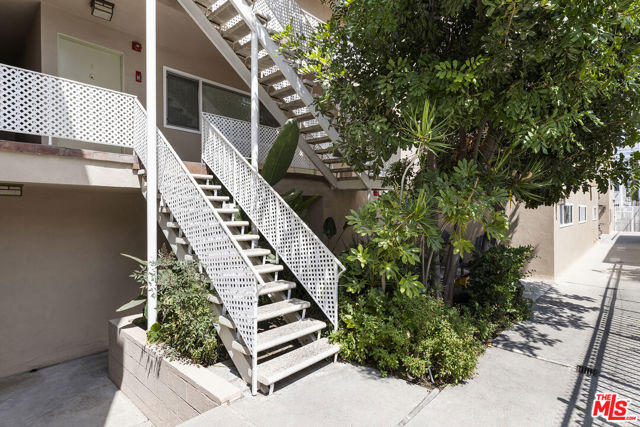 803 30th Street, Los Angeles, California 90007, ,Multi-Family,For Sale,30th,24433289