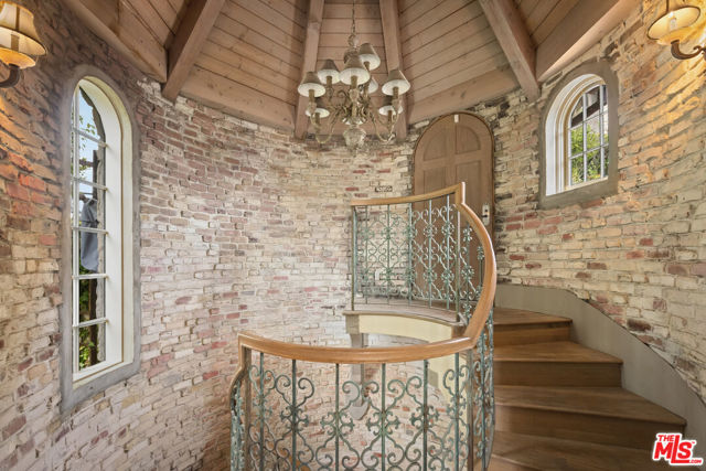 Drew Fenton | 1041 Somera Road Los Angeles CA | MLS: 7410994 Drew Fenton | 1041 Somera Road Los Angeles CA | MLS: 7410994