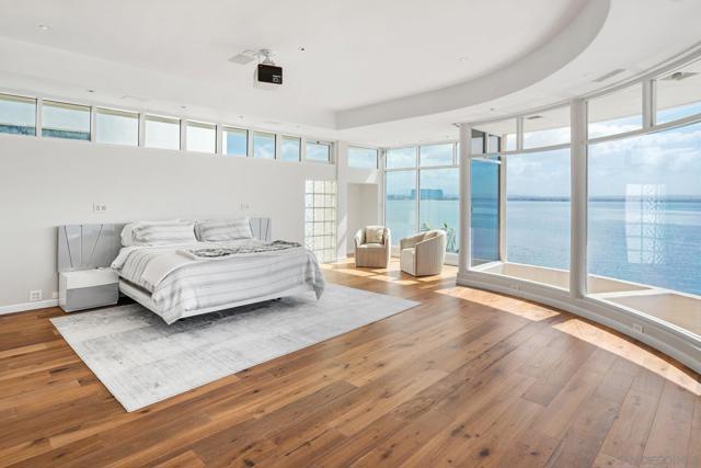 1 The Point, Coronado CA: https://media.crmls.org/mediaz/a22041f2-bc68-47d5-8448-277b625e66b4.jpg