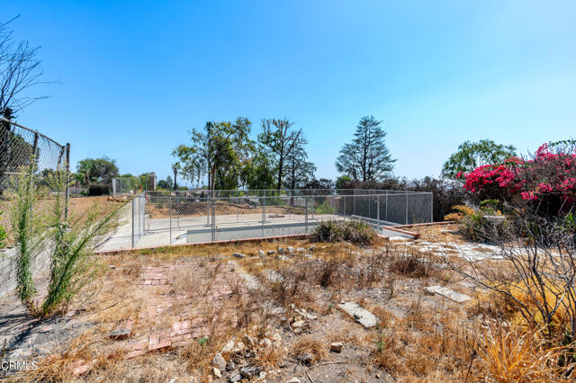Detail Gallery Image 7 of 11 For 2969 Maiden Ln, Altadena,  CA 91001 - – Beds | – Baths