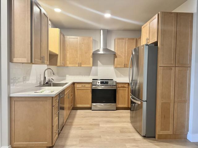 400 San Benito St, Hollister CA: https://media.crmls.org/mediaz/a220befe-f64e-4f49-a587-38083824be95.jpg