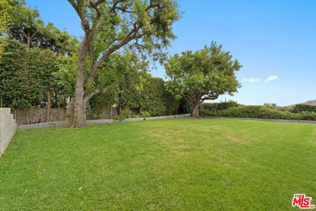 Drew Fenton | 1324 El Hito Circle Pacific Palisades CA | MLS: 7359634