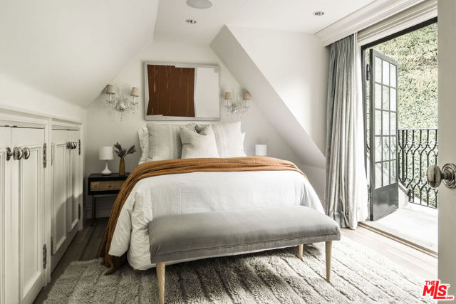 Drew Fenton | 10950 Bellagio Road Los Angeles CA | MLS: 7409196 Drew Fenton | 10950 Bellagio Road Los Angeles CA | MLS: 7409196