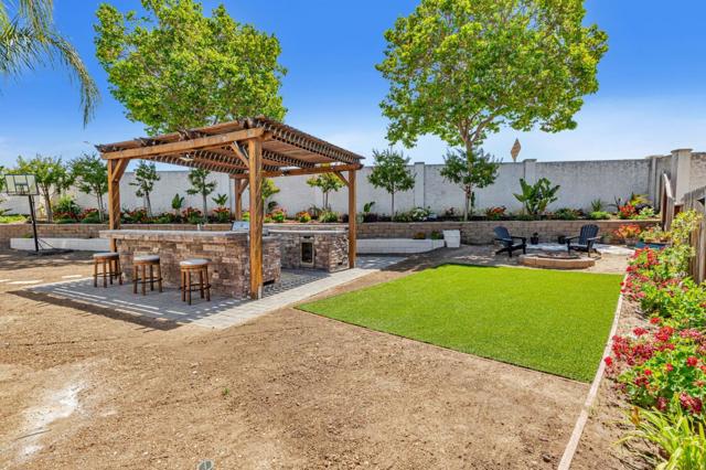 2191 Spruce Drive, Hollister CA: https://media.crmls.org/mediaz/a22153c6-f78a-4019-a951-61a2647b5bec.jpg