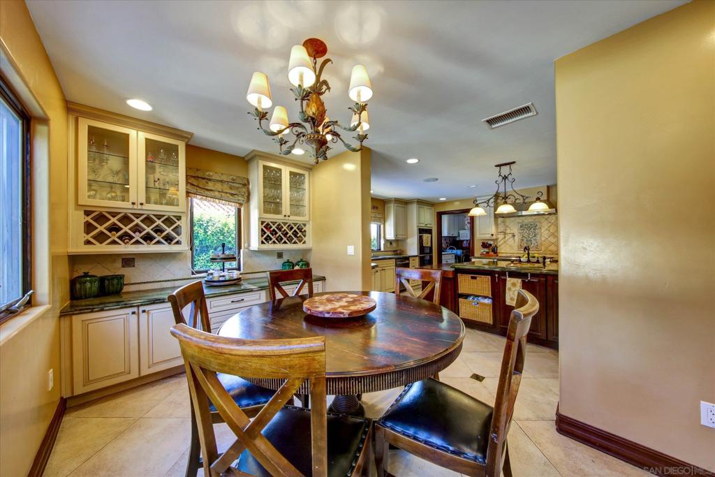 2540 Chatsworth - photo 13