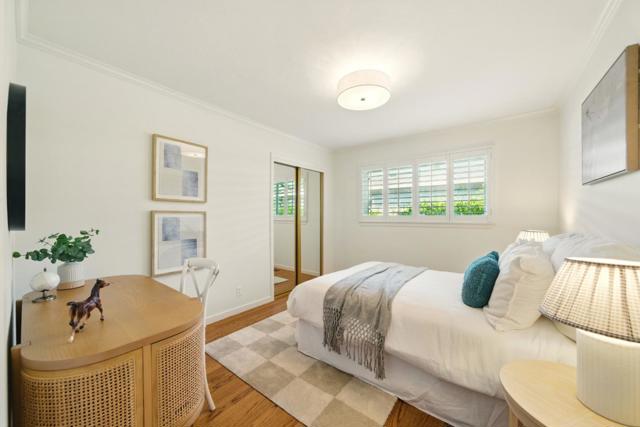 263 W Oakwood Boulevard, Redwood City CA: https://media.crmls.org/mediaz/a221ce4b-5c9d-4be8-9817-0cdae22188ba.jpg