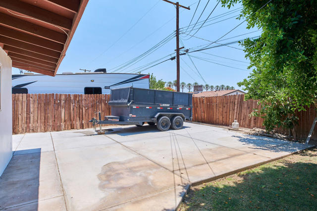 83175 Rue Paray, Thermal CA: https://media.crmls.org/mediaz/a2231b4d-f9ec-4d07-943d-a82e15050feb.jpg
