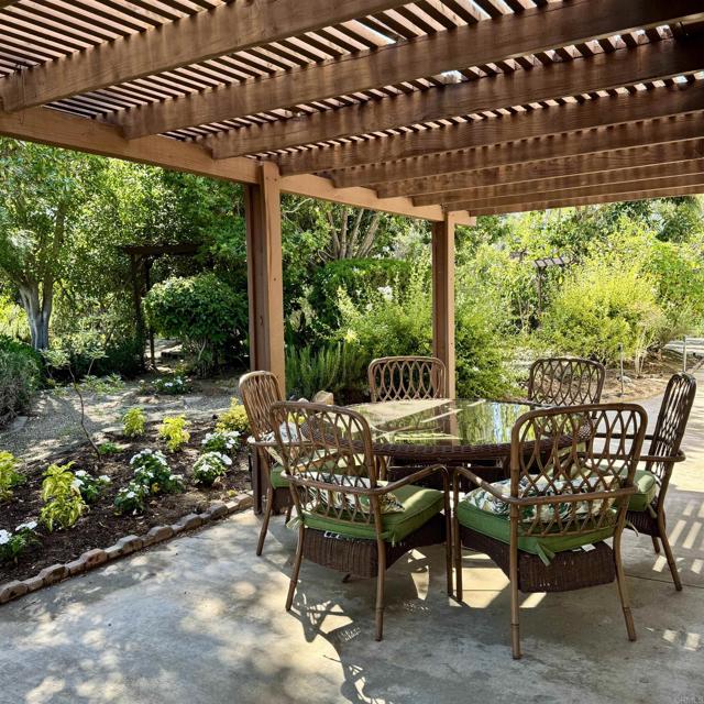 Detail Gallery Image 25 of 75 For 2848 Los Alisos, Fallbrook,  CA 92028 - 5 Beds | 3 Baths