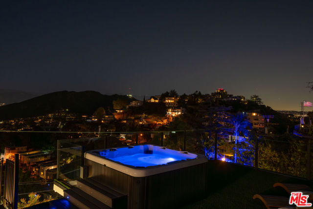 7308 Pacific View Drive, Los Angeles CA: https://media.crmls.org/mediaz/a224a62a-2562-4eda-b34a-dc953d1238ee.jpg