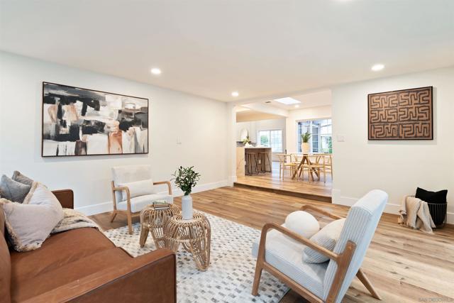 10671 Montego Dr, San Diego CA: https://media.crmls.org/mediaz/a2251907-118a-4d5f-a228-ba4ac45ce5a4.jpg